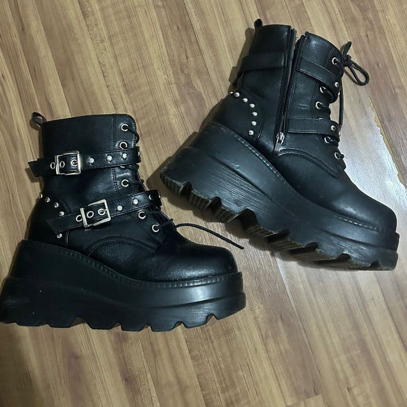 Bota Feminina Preta Gotica