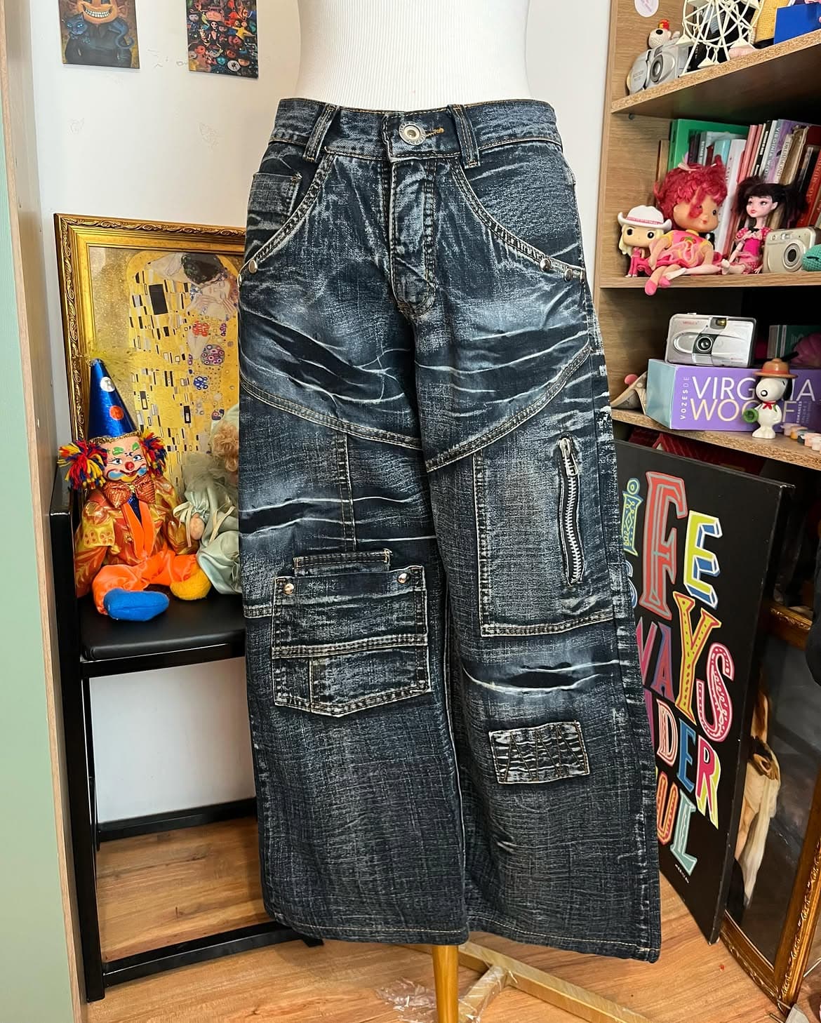 Calça Balão Feminina Detalhada