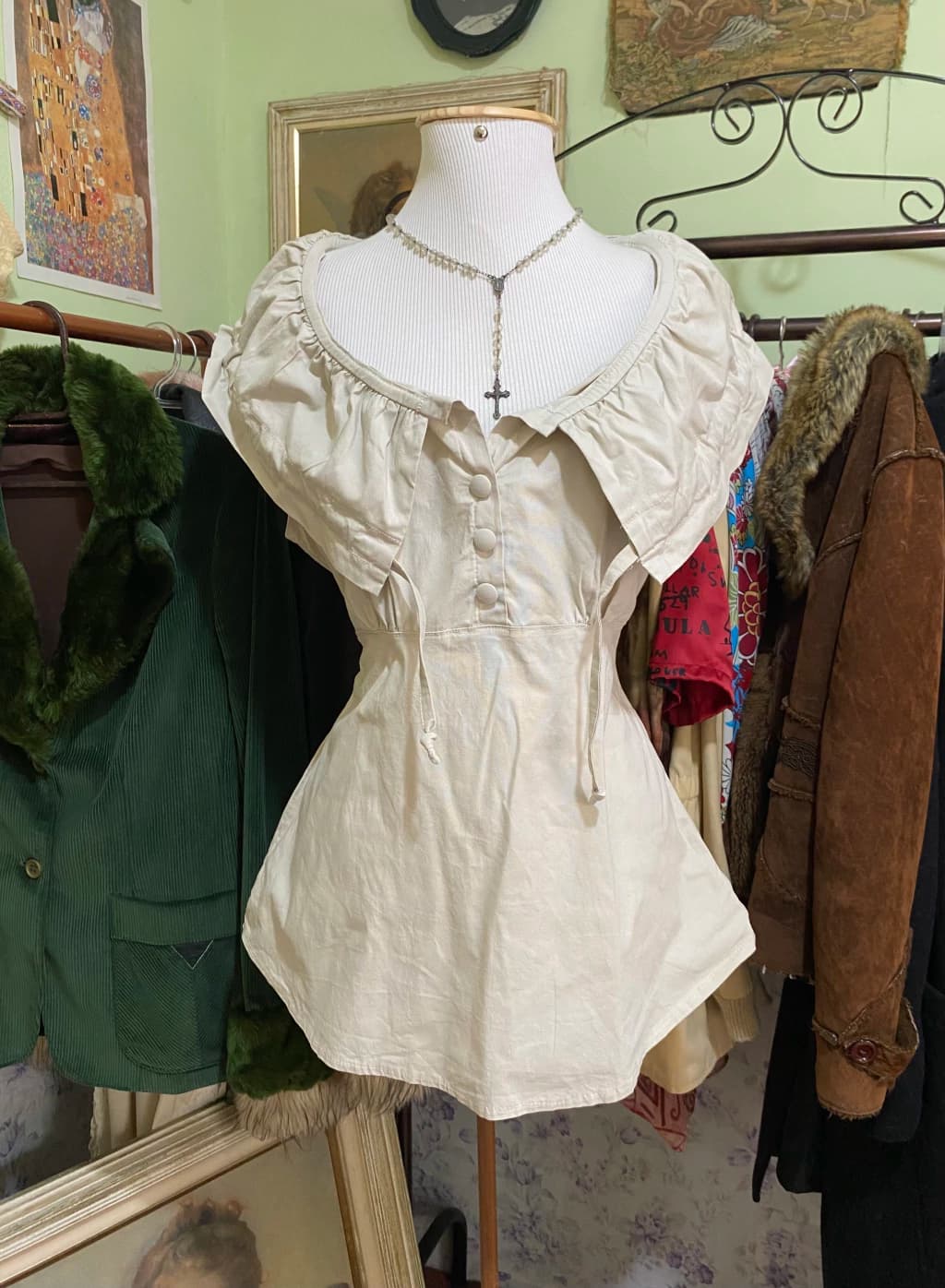SweetHeart neckline top